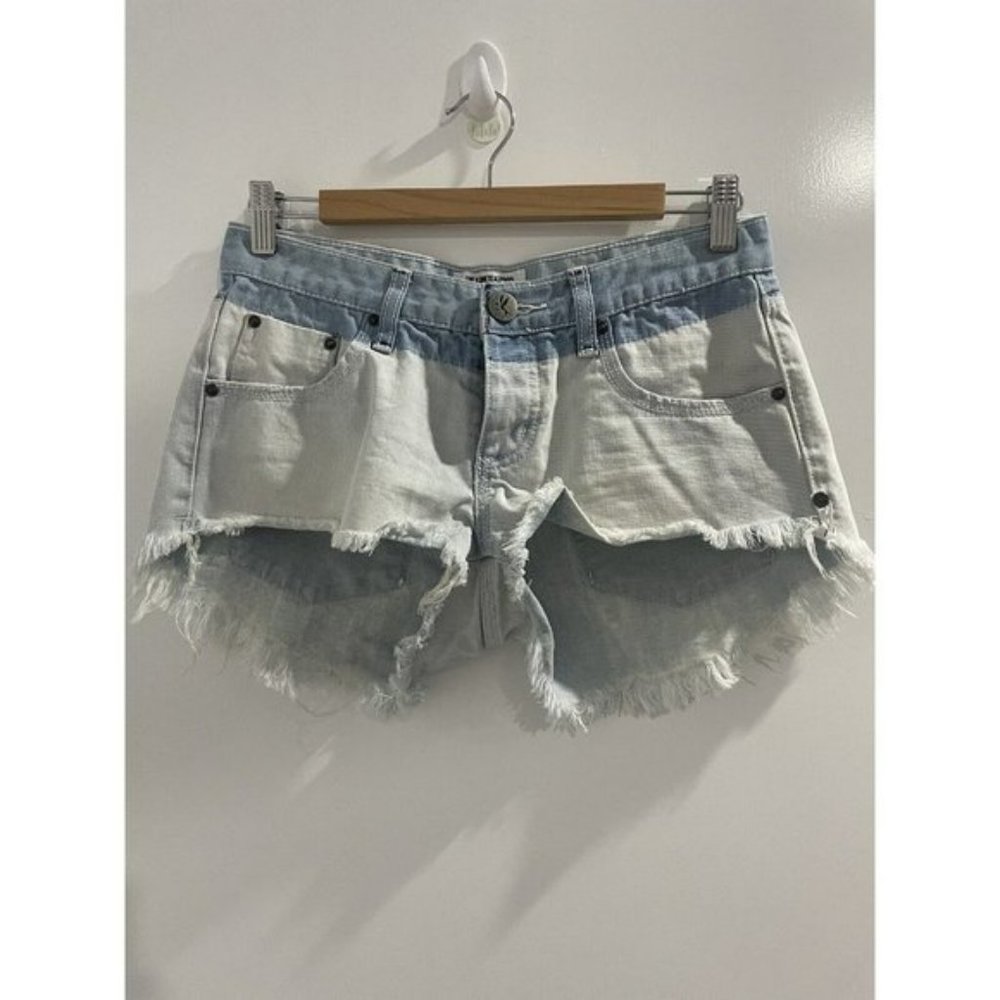 One Teaspoon Bonitas Low Waist Medium Rise Raw Curved Hem Size 26 Button Fly